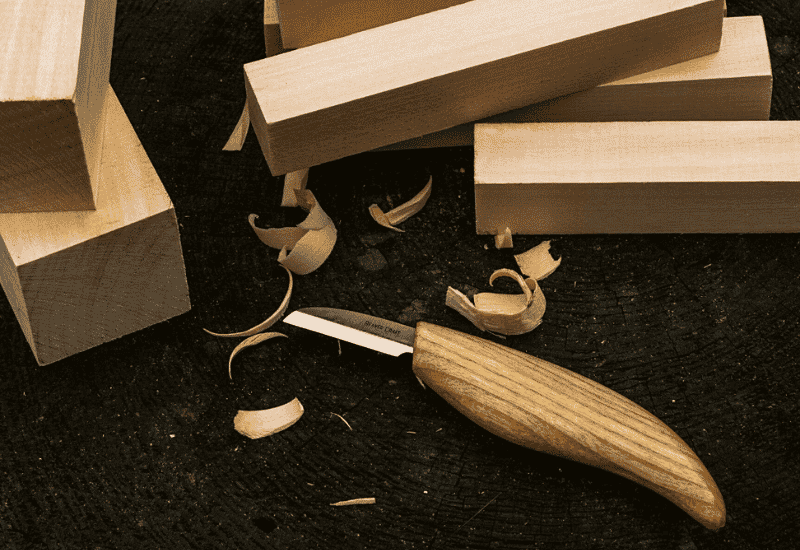 basswood-and-carving-knife